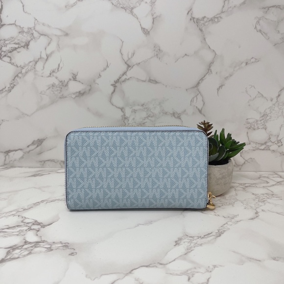 Michael Kors Flat Phone Wallet - Picture 2 of 8